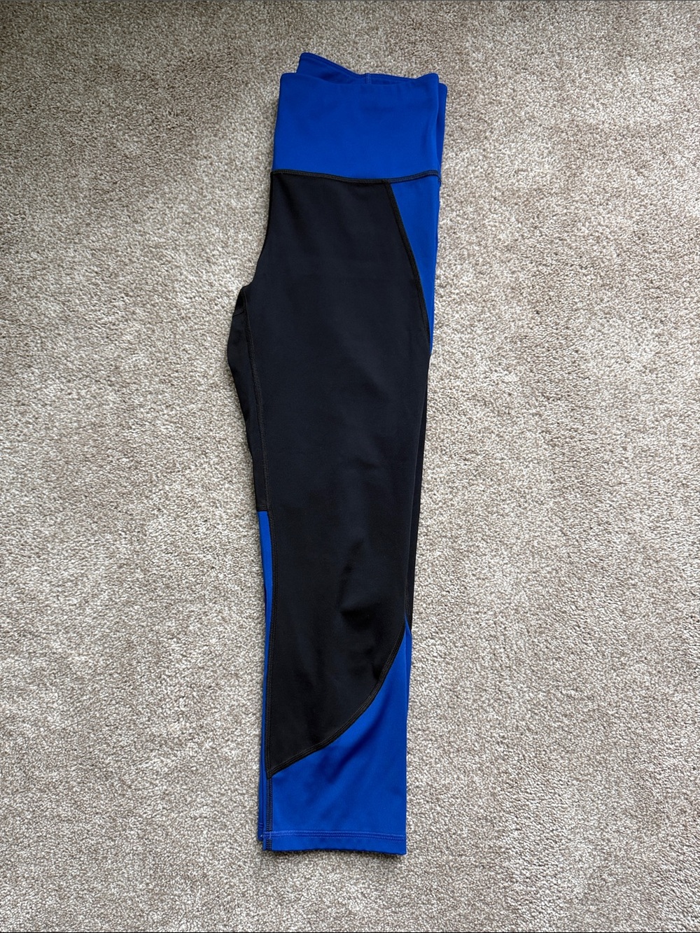 Under Armour Royal Blue and Black Performance Capri Leggings